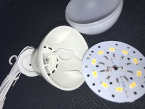 USBLED電球の分解写真